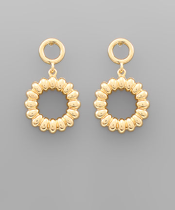 Sarai Textured Circle Dangle Earrings — Gold